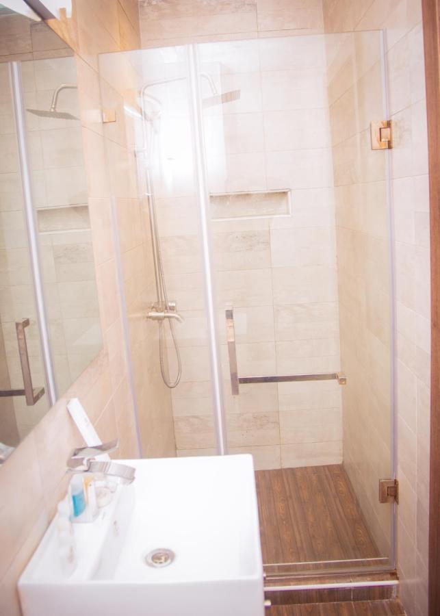 James Court Hotel & Luxury Apartments เลกกี ภายนอก รูปภาพ